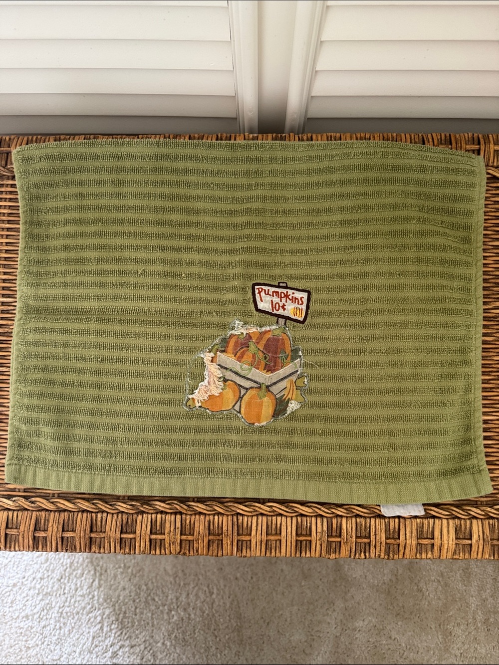 Green Pumpkin Patch Hand Towel - Picture 3 of 7